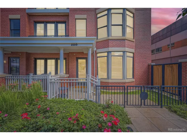 MLS: 5317388 Condo For Sale