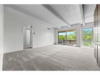 Photo #5: 5321077 Listing