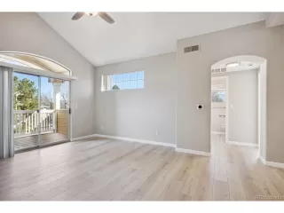 Photo #4: 5322079 Listing
