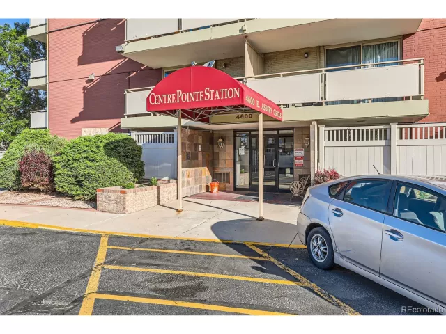 MLS: 5324478 Condo For Sale