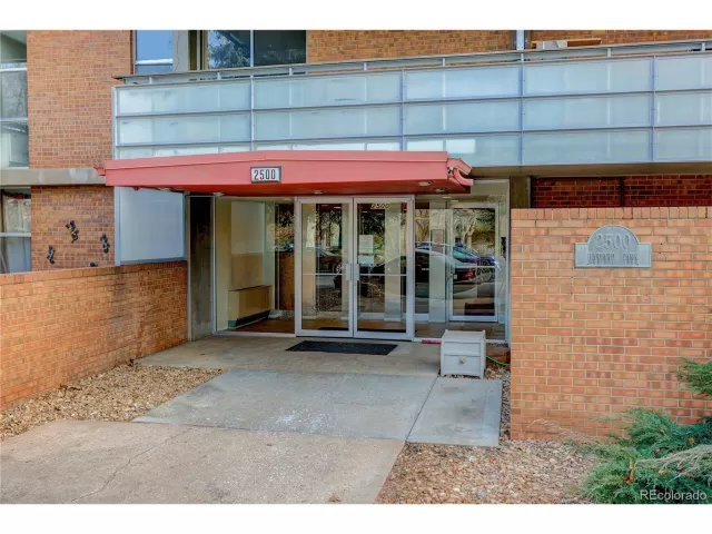 MLS: 5327332 Condo For Sale