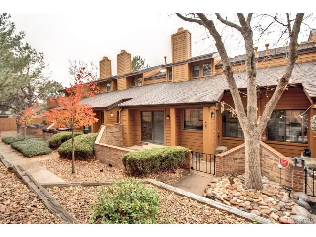 MLS: 5327383 Condo For Sale