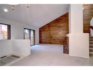 Photo #2: 5327383 Listing 