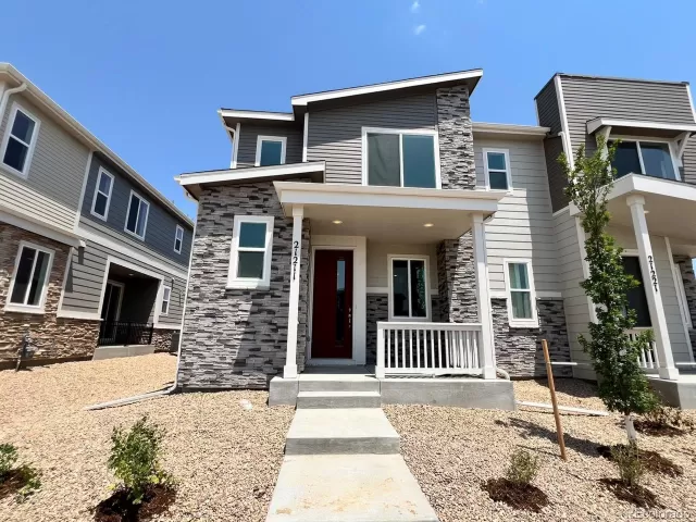 MLS: 5330220 Condo For Sale