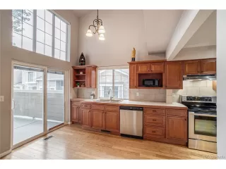 Photo #5: 5332200 Listing