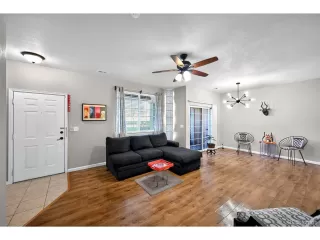 Photo #3: 5334474 Listing