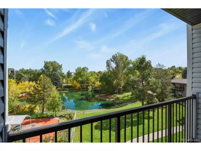 MLS: 5338379 Condo For Sale