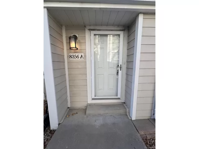 MLS: 5338762 Condo For Sale