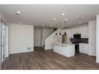 Photo #5: 5339117 Listing 