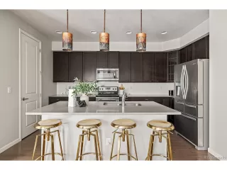 Photo #5: 5342869 Listing