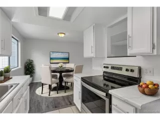 Photo #5: 5349454 Listing