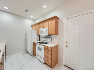 Photo #4: 5349847 Listing 