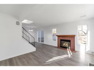 Photo #5: 5350248 Listing 