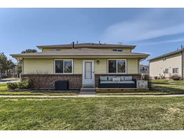 MLS: 5350883 Condo For Sale