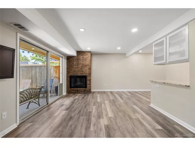 MLS: 5351051 Condo For Sale