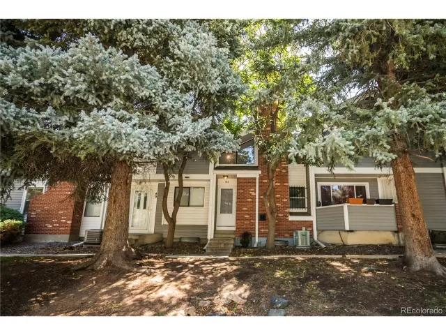 MLS: 5353451 Condo For Sale