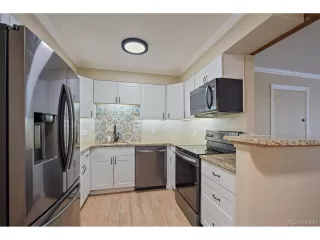 Photo #5: 5357361 Listing