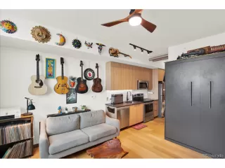 Photo #3: 5359715 Listing