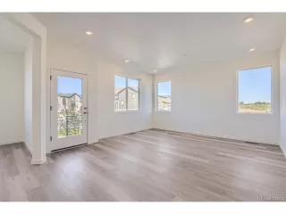 Photo #2: 5360153 Listing 