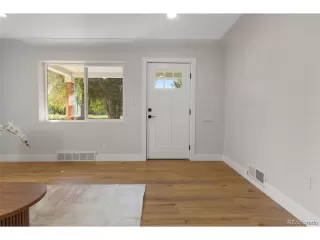 Photo #2: 5360200 Listing 