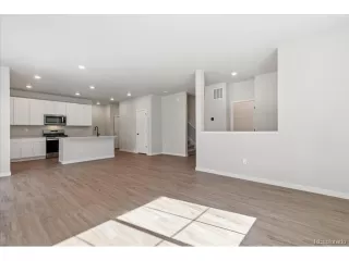 Photo #6: 5360266 Listing