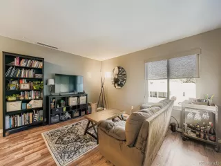 Photo #3: 5360893 Listing