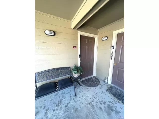 MLS: 5365988 Condo For Sale