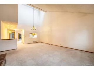 Photo #4: 5366241 Listing