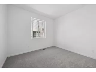 Photo #6: 5366735 Listing