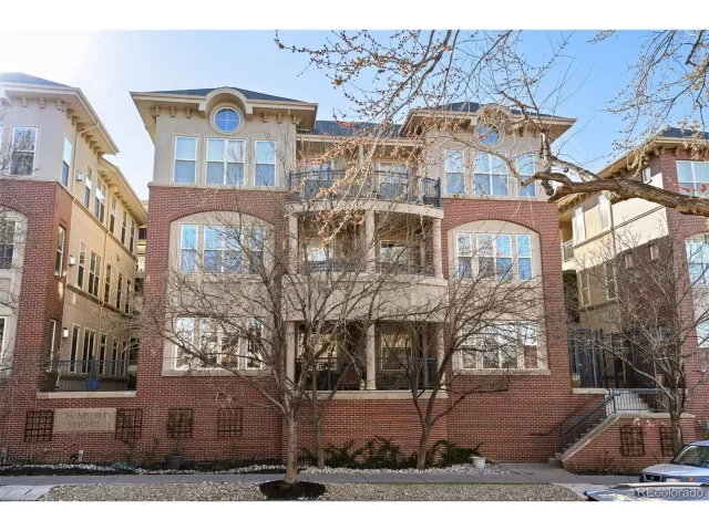 MLS: 5366772 Condo For Sale