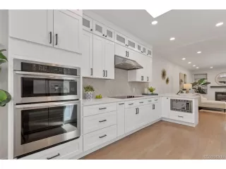 Photo #5: 5367763 Listing