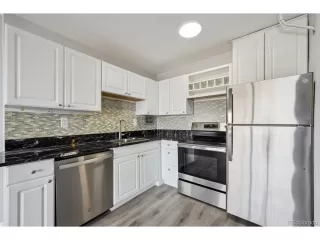 Photo #4: 5369272 Listing