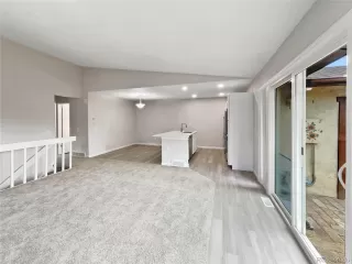 Photo #6: 5371403 Listing