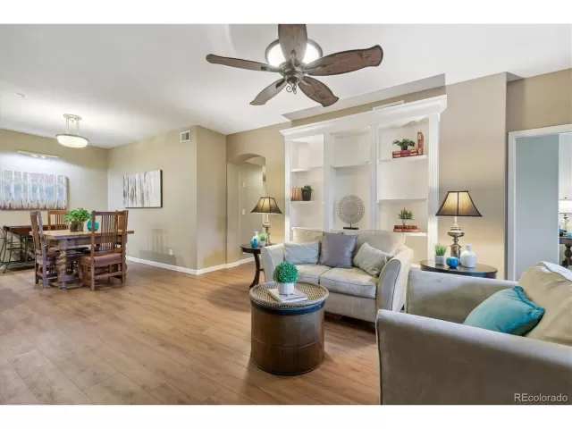 MLS: 5371743 Condo For Sale