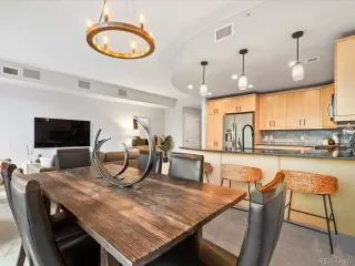 Photo #3: 5373446 Listing