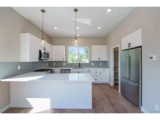 Photo #5: 5374392 Listing