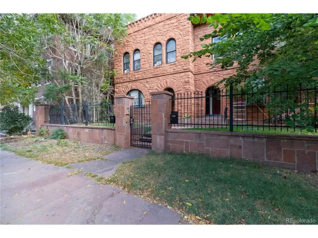 MLS: 5375461 Condo For Sale