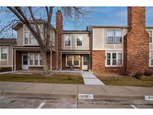 MLS: 5376102 Condo For Sale