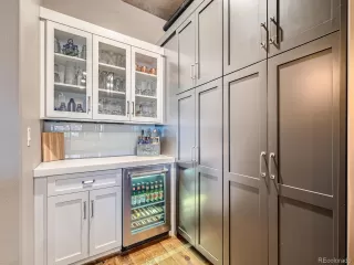 Photo #4: 5377753 Listing