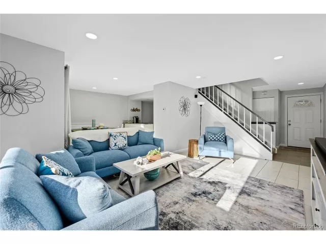 MLS: 5381516 Condo For Sale