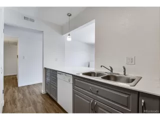 Photo #6: 5386578 Listing