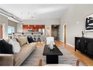 Photo #3: 5388622 Listing 