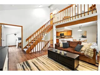 Photo #6: 5389343 Listing