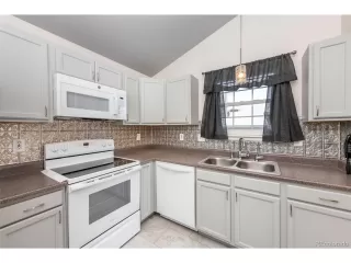 Photo #5: 5391026 Listing 