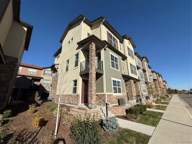 MLS: 5392777 Condo For Sale