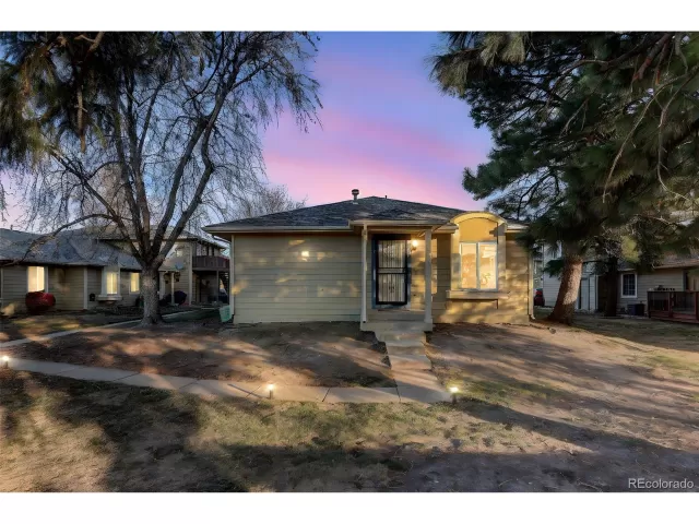 MLS: 5394585 Condo For Sale