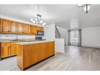 Photo #5: 5397117 Listing