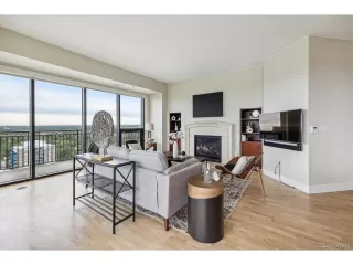 Photo #5: 5397380 Listing