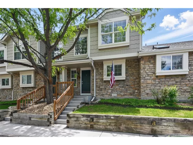 MLS: 5403782 Condo For Sale