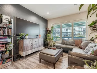 Photo #6: 5404220 Listing